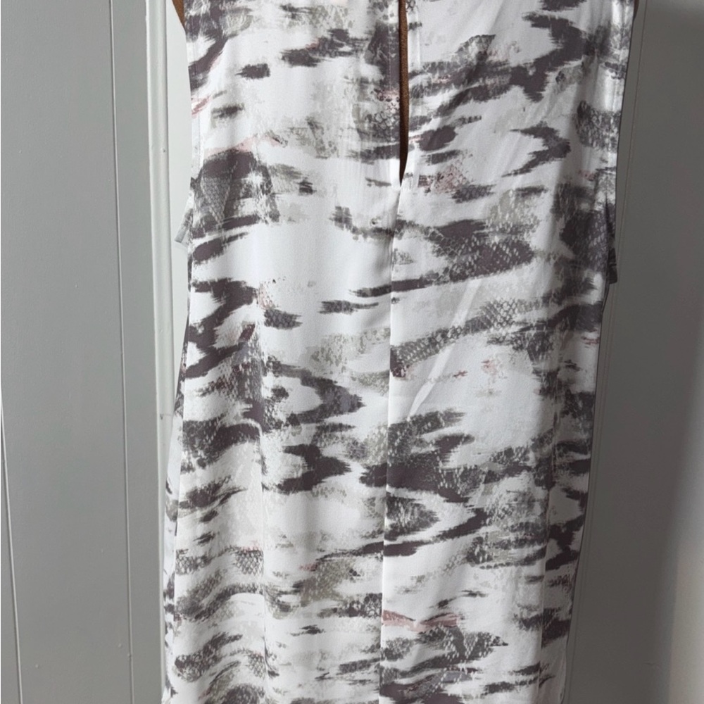 Juicy Couture white/Gray snake print rhinestone flowing front XL - Picture 5 of 16